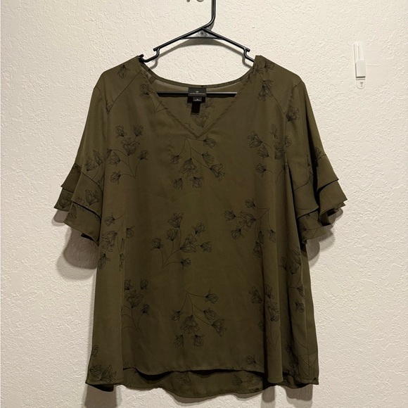 Worthington Olive Green Floral Ruffle Sleeve V-Neck Blouse Women’s Size Large - Picture 6 of 10